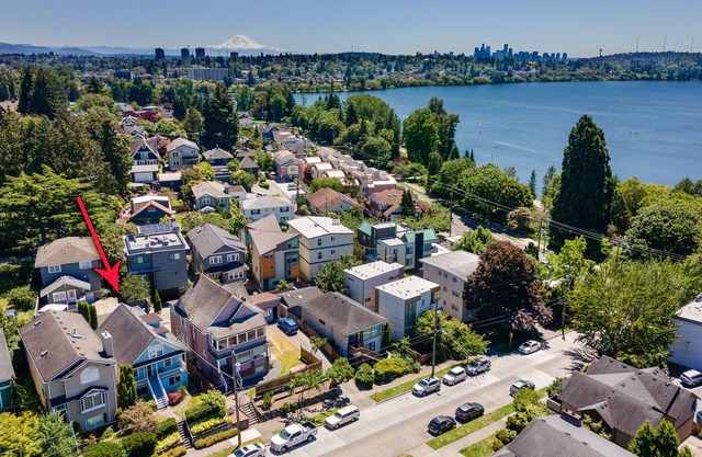 Half A Block To Green Lake!