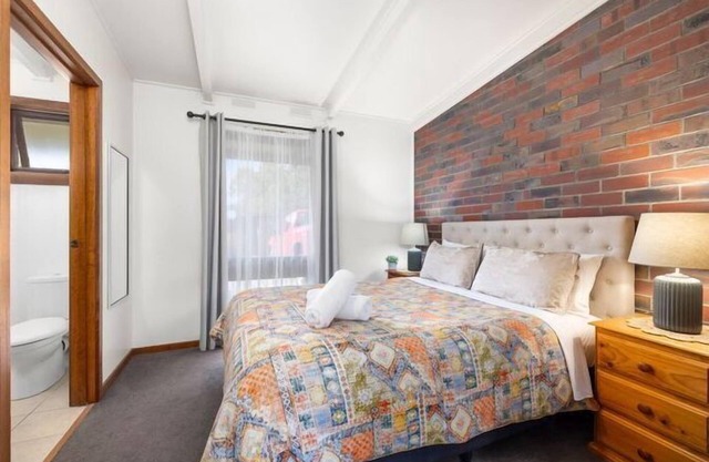 Halls Haven Holiday Units