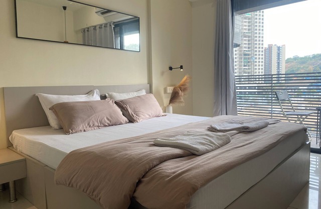 Hamlet by Daily Stays