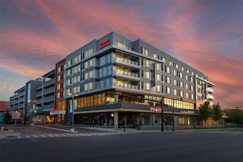 Hampton Inn & Suites Watertown Boston, Ma