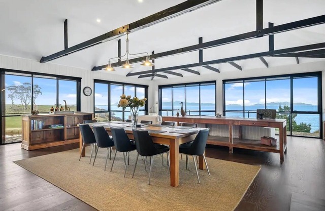 Hamptons on the Bay - Luxe Residence