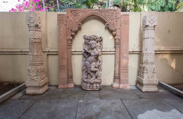 Hanu Reddy Residences Wallace Garden