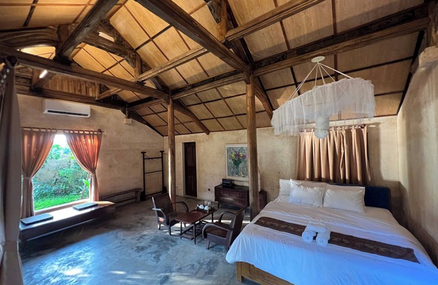 Happy House 1 - Private Bungalow with Pool & Garden View at HappyZen Farm