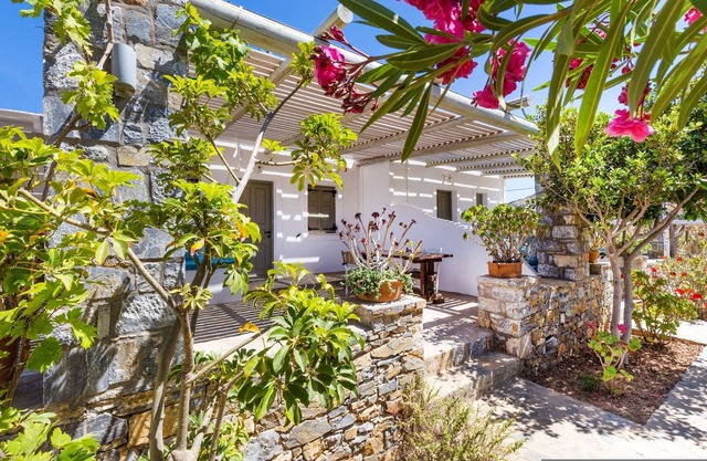 Harama Hotel Schinousa