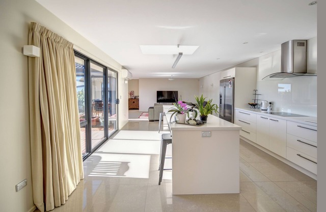 Harbour Heights. Stunning views of Dunedin Harbour & beyond!