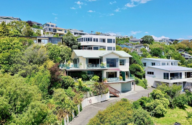 Harbour View - Three - Nelson Waterfront Apartment