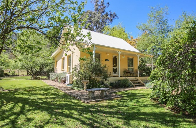 HARRIETVILLE COTTAGE: Harrietville