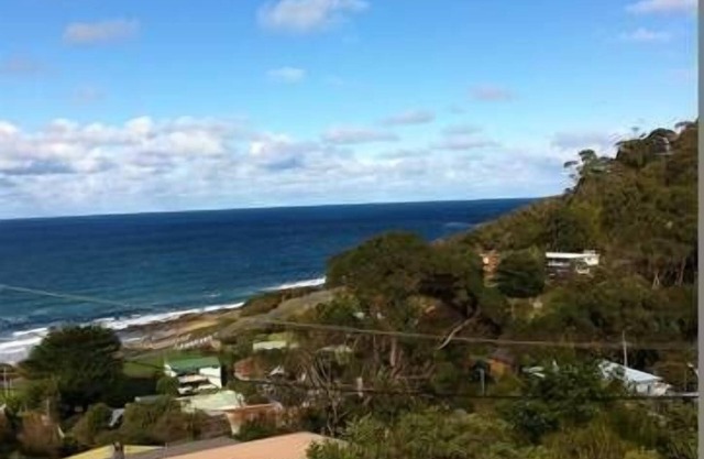 HARRY - relaxing beachside stay with great view