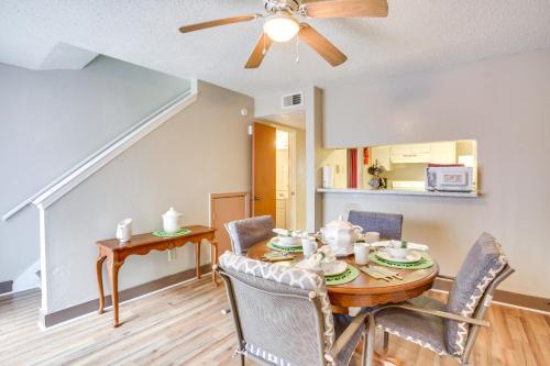 Harvey Apartment Near Parks, Dining and Hospitals