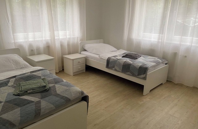 Haus Schwarzenmoor - vacation home/mechanic's accommodation centrally located in Herford