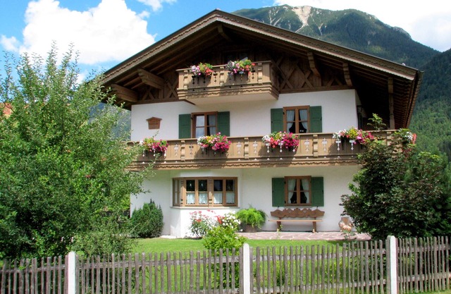 Haus Zugspitzblick - Ferienwohnung Edelweiß für 2 Personen