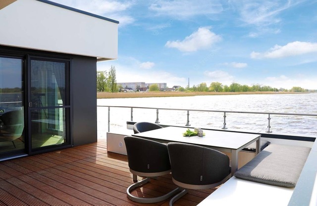 Hausboot für 6 Gäste mit 85m² in Ribnitz-damgarten