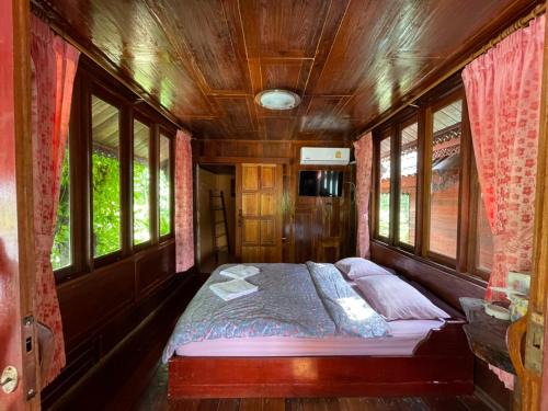 Healing House Holistic Farm Stay