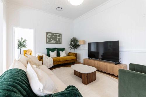 Heart of Milton 4b2b AC 2Tvs Private Parking walk to Suncorp Stadium