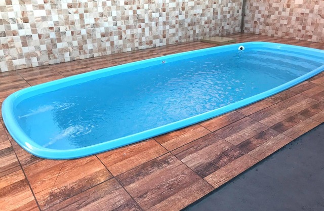 Heated Pool, Air-cond, Living Room and Bedrooms, WiFi, COMPLETE HOUSE! (Est. Sun)