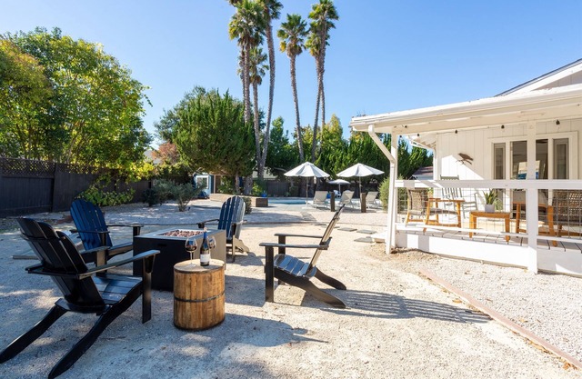 Heated pool, hot tub, walk to tasting rooms