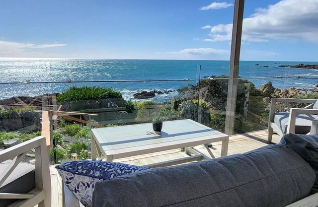 Heathcliff. Stunning ocean views!