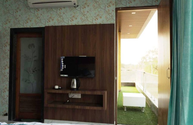 Heaven Pool Villa Udaipur