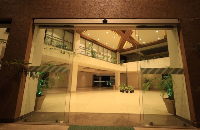 Heaven7 Hotel & Resort