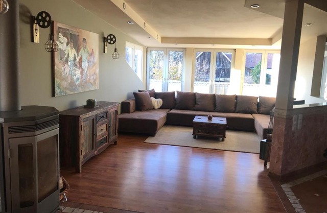 Helle, offene Dachgeschosswohnung mit Terrasse