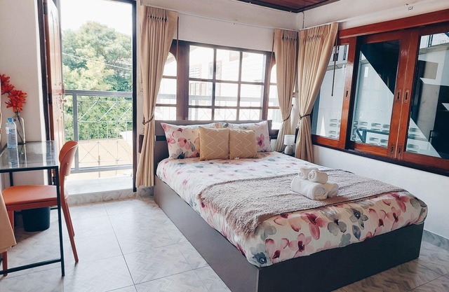 Hello Sunshine - 4 Bedrooms