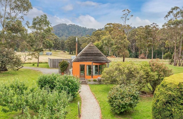 Herons Studio A Picturesque Couples Cottage