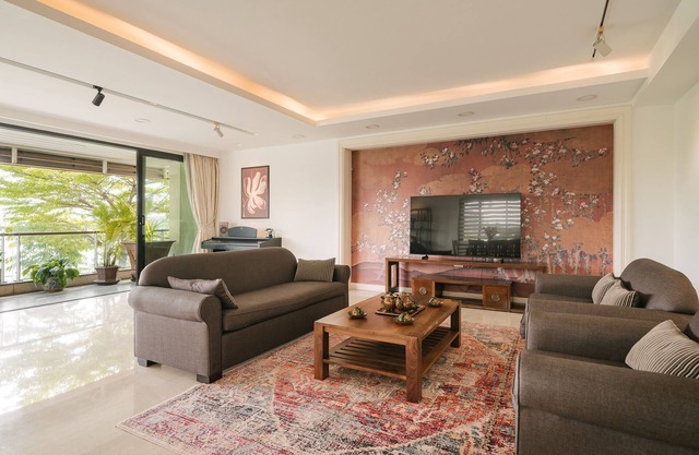 Hi-end 3-bedroom apartment with Lakeview, AC, fitness room in Hanoi