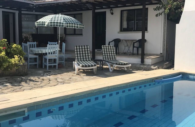 HIDDEN COTTAGE VILLA WITH PRIVATE POOL