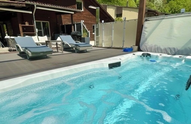 Hidden Gem Stay in Switzerland – 3BR, Pool, BBQ, Kids Area, & More, Perfect Base