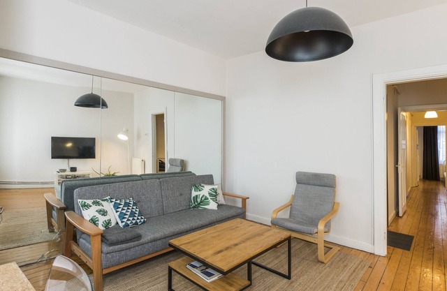 High ceiling apartment in trendy Cihangir neighbourhood!