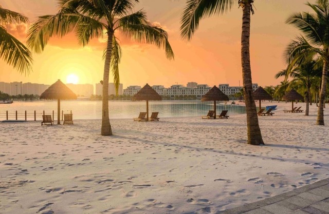 High-class apartment next to the artificial sea suitable for the couple