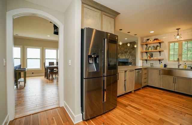 High Hideaway-Stunning Views! May is for LOVERS❤️. 50% Off Flash Sale for TWO.