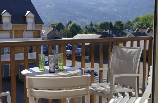 High Pyrenees. Nice and quiet apartment in the heart of Argeles Gazost