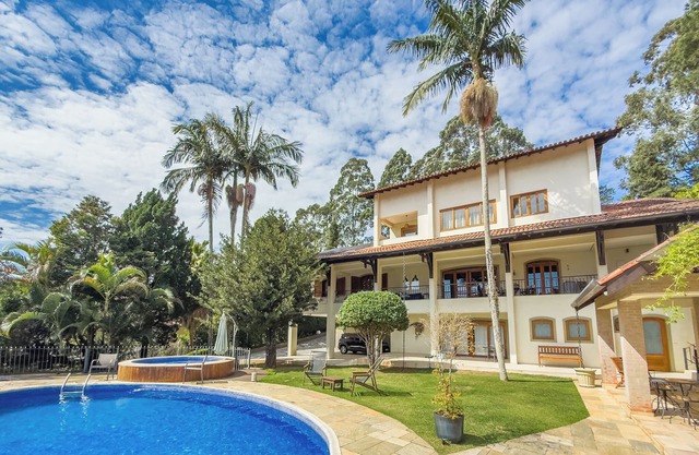High-Standard Refuge in Granja Viana