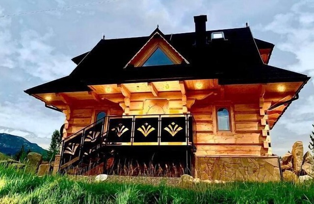 Highlander-style holiday villa in Podhale