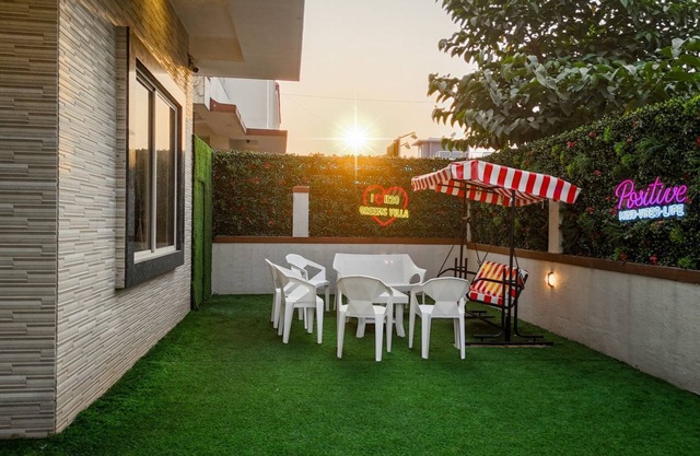 Hilltop Villa , Lonavala by Ebony Stays | 3BHK Hilltop Stay with Valley Views