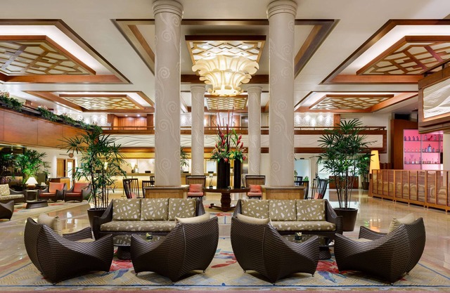 Hilton Waikiki Beach Resort & Spa