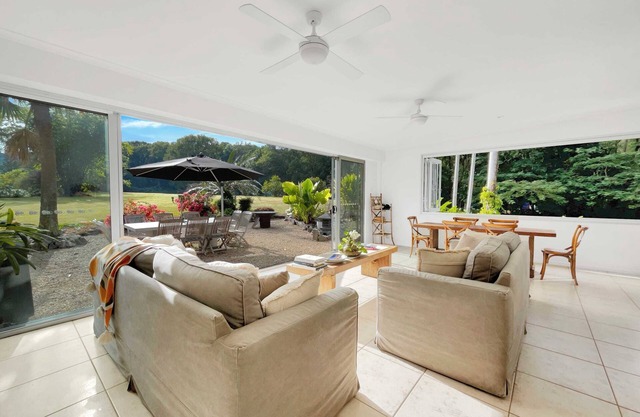 Hinterland Hideaway in Ninderry