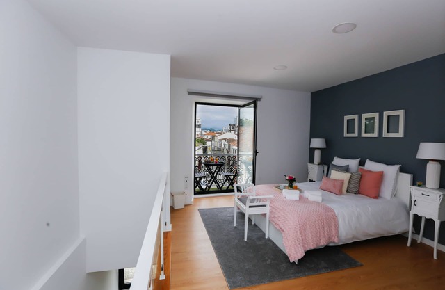 Historic center of Ponta Delgada - Balcony and Free Wifi