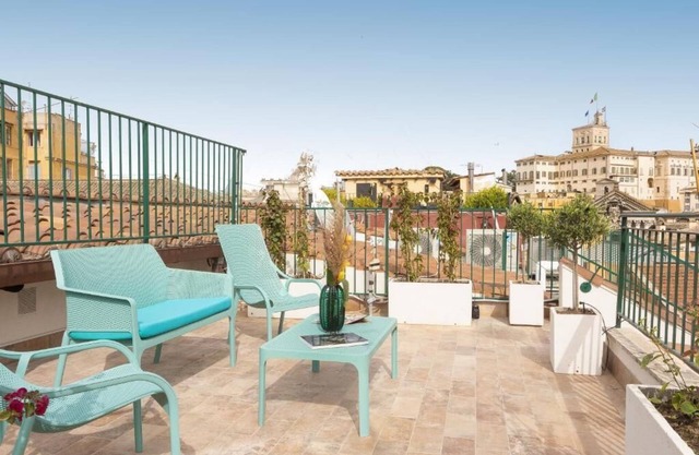 Historic Skyline Serenity by the Trevi with Panoramic Terraces