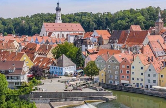 Historical Center: Nature & Culture