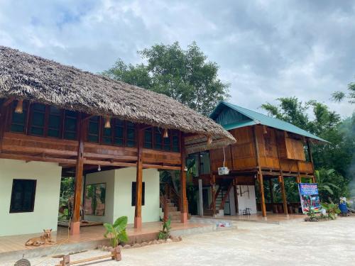 Hoa Mường Pa Homestay