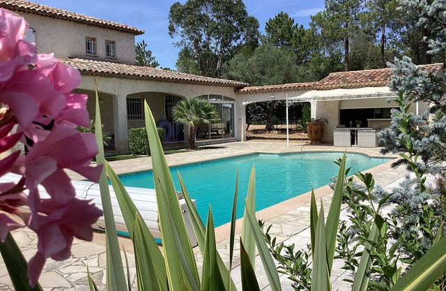 Holiday Apartment "Clos Saint Jean" with Pool, Private Terrace & Wi-Fi
