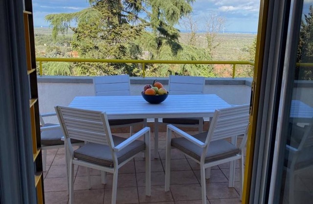 Holiday Apartment "Casa Nel Parco" with Private Terrace, Private Garden & Wi-Fi