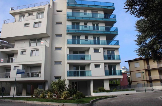 Holiday apartment with balcony, air conditioning and internet