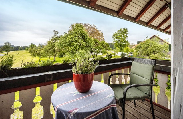 Holiday Apartment 'Klosterhof Eggenreute' with Mountain View