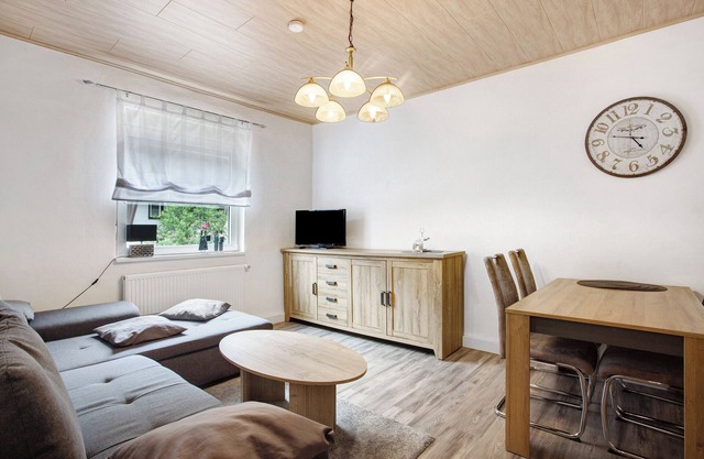 Holiday Apartment 'Fewo In Schustes' with Private Terrace and Wi-Fi