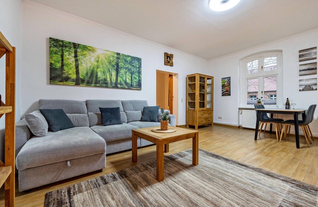 Holiday Apartment 'Storchenzimmer' with shared terrace and Wi-Fi