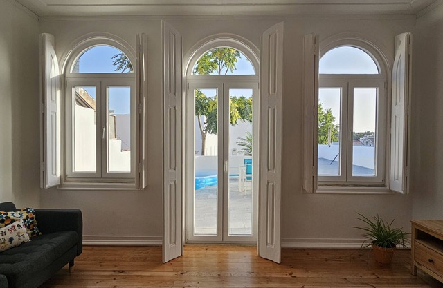 Holiday Apartment "Casa Semedo" with Private Terrace, Balcony & Wi-Fi