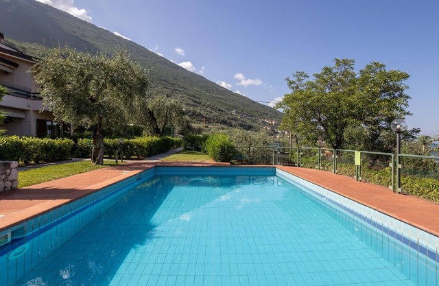 Holiday apartment Brenzone for 1 - 4 persons with 1 bedroom - Holiday apartment in one or multi-fami